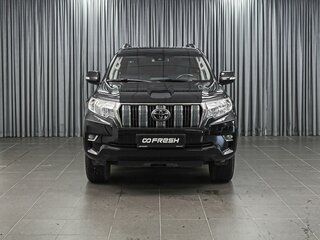 2022 Toyota Land Cruiser Prado 150 Series Рестайлинг 3, чёрный, 5749000 рублей, вид 3