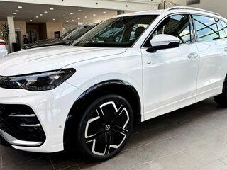 2024 Volkswagen Tiguan L Pro III (China Market), белый, 5500000 рублей, вид 2