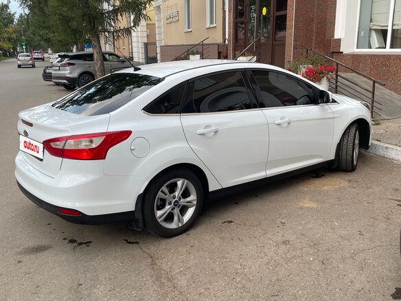 2012 Ford Focus III, белый - вид 4