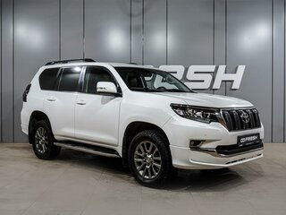 2020 Toyota Land Cruiser Prado 150 Series Рестайлинг 2, белый, 6849000 рублей, вид 1