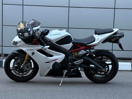 2012 Triumph Daytona 675, белый, 700000 рублей, вид 1
