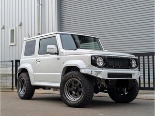 2022 Suzuki Jimny Sierra IV, белый, 1378000 рублей, вид 1
