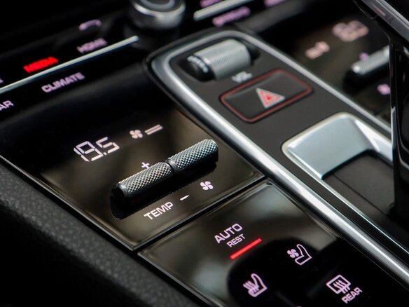 2021 Porsche Cayenne Coupé III, серый, 8290000 рублей - вид 14