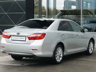 2013 Toyota Camry VII (XV50), серебристый, 1480000 рублей, вид 5
