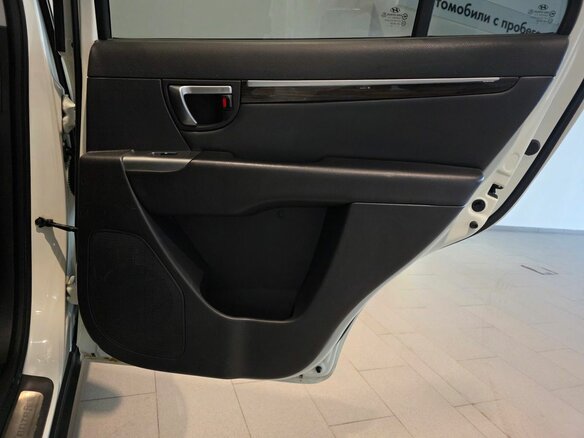 2012 Hyundai Santa Fe II Рестайлинг, белый - вид 23