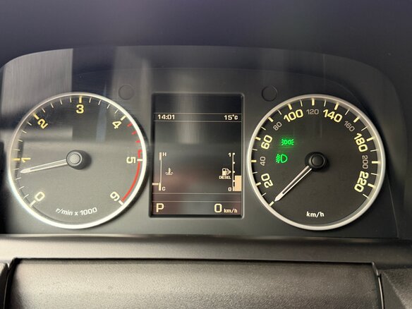 2011 Land Rover Discovery IV, чёрный - вид 23