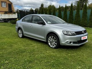 2014 Volkswagen Jetta VI Рестайлинг, серебристый, 1150000 рублей, вид 4