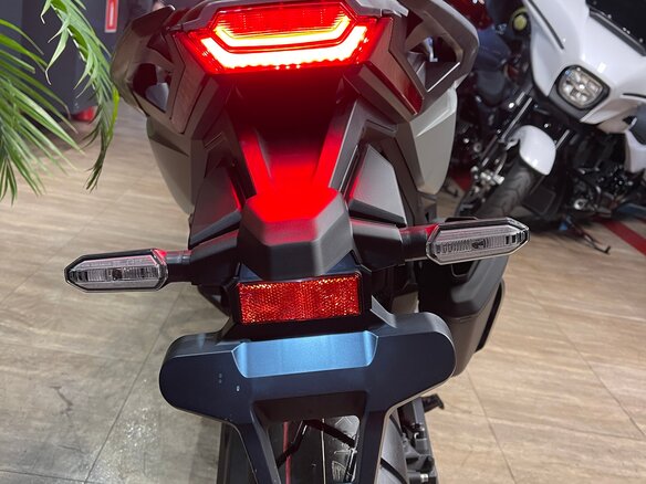 2026 Honda X-ADV, серый, 1850000 рублей - вид 6