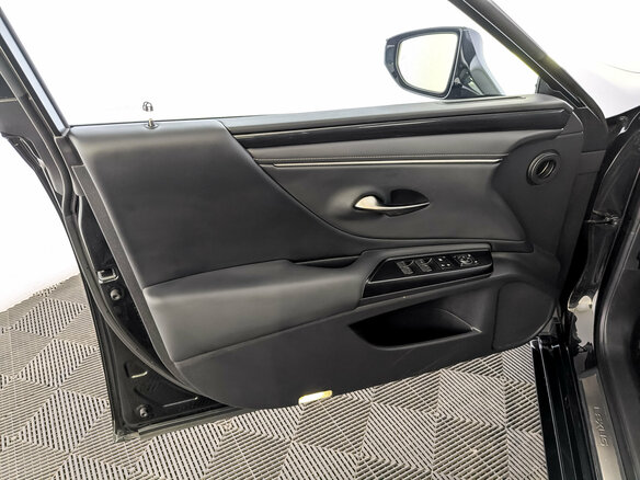 2021 Lexus ES 250 VII, чёрный - вид 18