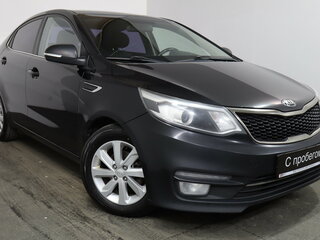2015 Kia Rio III Рестайлинг, чёрный, 829000 рублей, вид 1