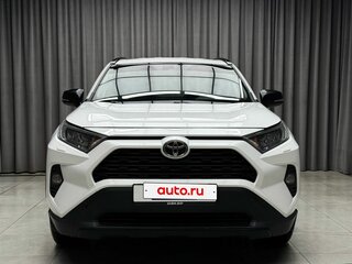 2021 Toyota RAV4 V (XA50), белый, 3399000 рублей, вид 2