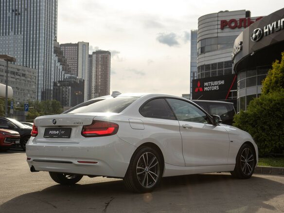 2018 BMW 2 серии F22 Рестайлинг, белый - вид 3