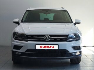 2018 Volkswagen Tiguan Allspace II, белый, 2900000 рублей, вид 2