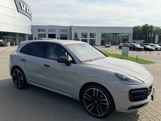 2020 Porsche Cayenne III, серый, 9200000 рублей, вид 4