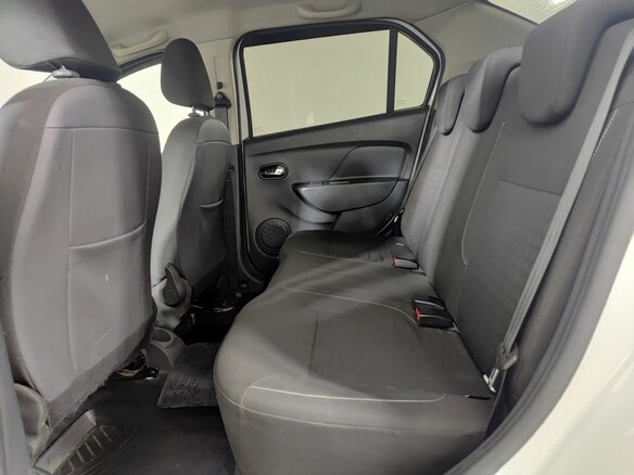2017 Renault Logan II, белый - вид 11