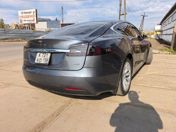 2017 Tesla Model S P90D I Рестайлинг, серый, 2740000 рублей - вид 5