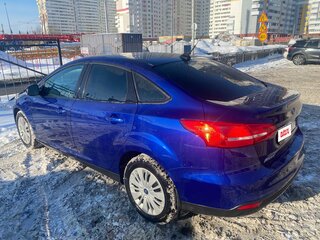 2016 Ford Focus III Рестайлинг, синий, 680000 рублей, вид 4