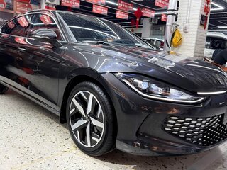 2023 Volkswagen Lamando L II, серебристый, 2006111 рублей, вид 3