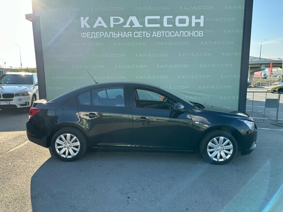 2012 Chevrolet Cruze I, чёрный, 697000 рублей - вид 3