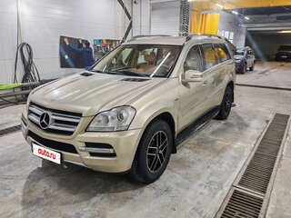 2011 Mercedes-Benz GL-Класс 350 I (X164) Рестайлинг, бежевый, 1800000 рублей, вид 1