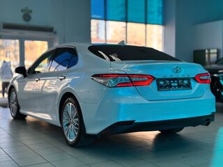 2020 Toyota Camry VIII (XV70), белый, 2749000 рублей, вид 5
