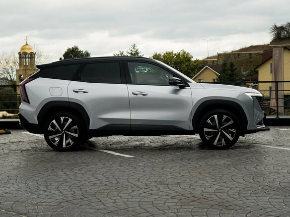 2026 Geely Atlas II, серебристый, 4229990 рублей - вид 6