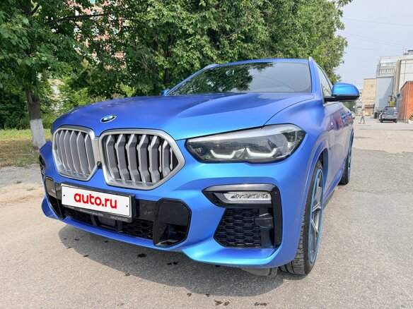 2021 BMW X6 30d III (G06), синий, 8500000 рублей - вид 3