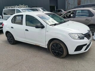 2020 Renault Logan II Рестайлинг, белый, 600000 рублей, вид 2