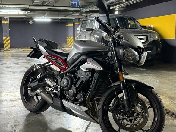 2018 Triumph Street Triple, серебристый, 850000 рублей - вид 7