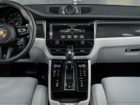 2026 Porsche Macan I Рестайлинг 2, серый, 13300000 рублей - вид 13