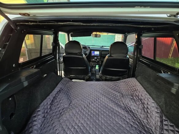2007 Lada (ВАЗ) 2121 (4x4) I Рестайлинг, белый, 400000 рублей - вид 9