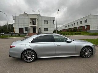 2021 Mercedes-Benz S-Класс 500 4MATIC VII (W223), серебристый, 8550000 рублей, вид 3