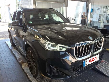 2023 BMW X1 18i sDrive III (U11/U12), чёрный, 3950000 рублей, вид 1