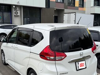 2016 Honda Freed II, белый, 1550000 рублей, вид 4
