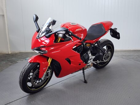 2020 Ducati Supersport, красный, 749000 рублей, вид 4