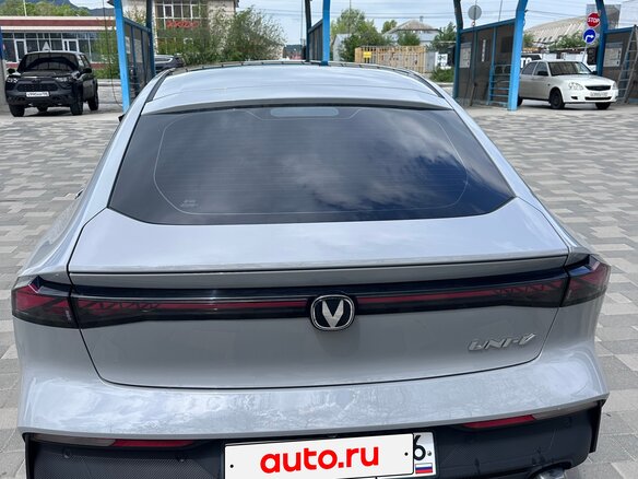 2023 Changan UNI-V I, серый, 2190000 рублей - вид 4