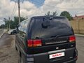 2002 Nissan Elgrand I (E50), серый, 300000 рублей - вид 3
