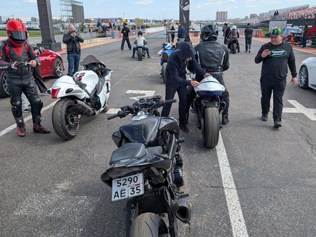 2008 Suzuki B-King, чёрный, 1400000 рублей, вид 4