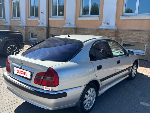 2003 Mitsubishi Carisma I Рестайлинг, серебристый, 190000 рублей - вид 3