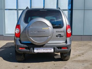 2013 Chevrolet Niva I Рестайлинг, серый, 440000 рублей, вид 5