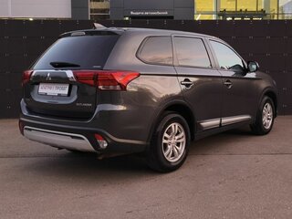 2020 Mitsubishi Outlander III Рестайлинг 3, серый, 2550000 рублей, вид 5