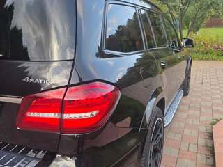 2018 Mercedes-Benz GLS 500 I (X166), чёрный, 4200000 рублей, вид 3