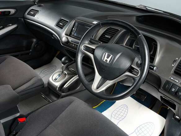 2010 Honda Civic Hybrid VIII Рестайлинг, белый, 899000 рублей - вид 6