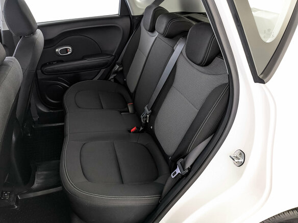 2019 Kia Soul II Рестайлинг, белый - вид 17