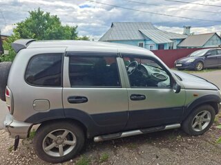 2004 Chevrolet Niva I, серебристый, 320000 рублей, вид 3