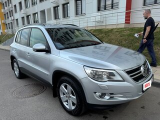 2010 Volkswagen Tiguan I, серебристый, 900000 рублей, вид 4