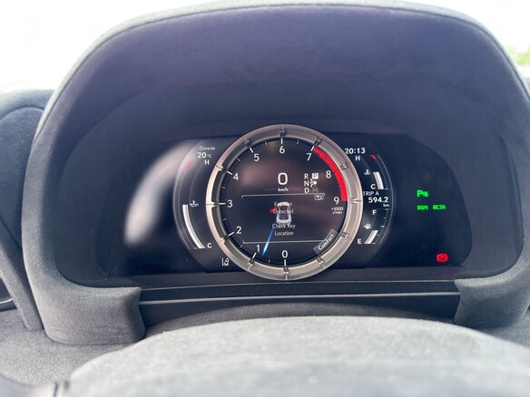 2017 Lexus LC 500 I, жёлтый, 8800000 рублей - вид 9