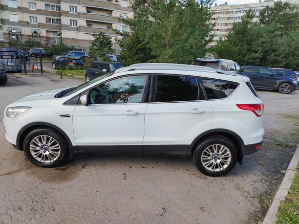 2015 Ford Kuga II, белый, 1500000 рублей - вид 3