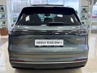 2025 Geely EX5 Гибрид EM-i, серый, 3976990 рублей, вид 5