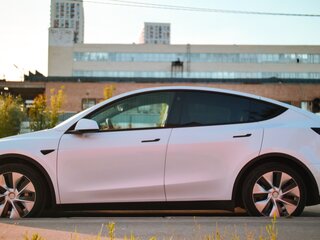 2021 Tesla Model Y Long Range Dual Motor I, белый, 3000000 рублей, вид 5
